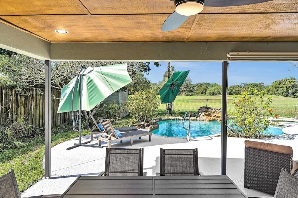Pool Heat I Firepit And Bbq I 75"Tv I Foosball I 581Mbps Cooper City 外观 照片